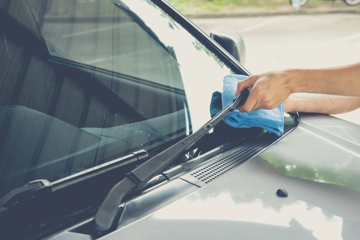 Windshield Wiper Scratch Repair | Tips and Tricks for a Clear View