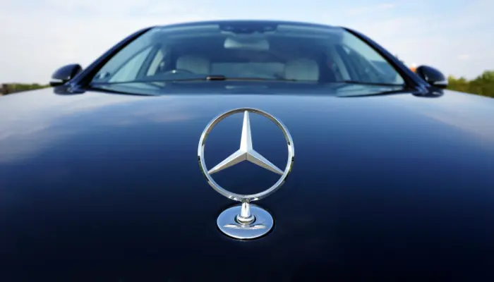 Affordable Mercedes Benz Windshield Replacement Options