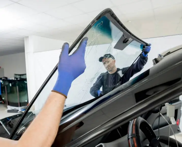 Used Car Windshield Replacement | Compare Costs and Benefits