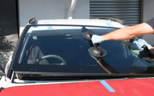 how much does it cost to replace a car window