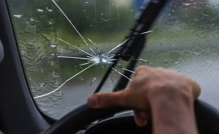 how to repair small chip in windshield