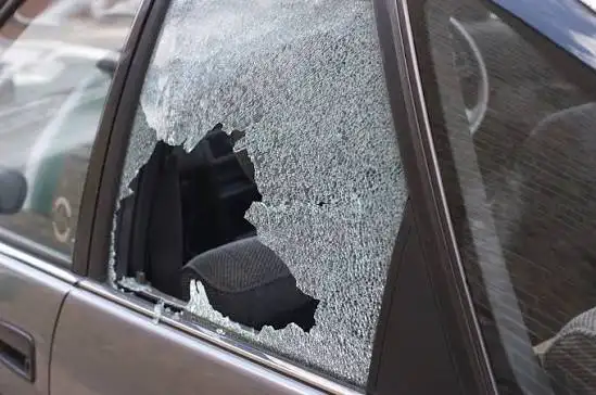 does car insurance cover window replacement